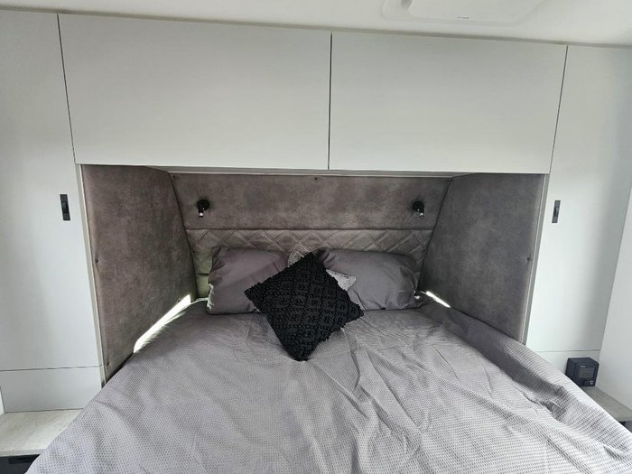 2024 Retreat Daydream 210C