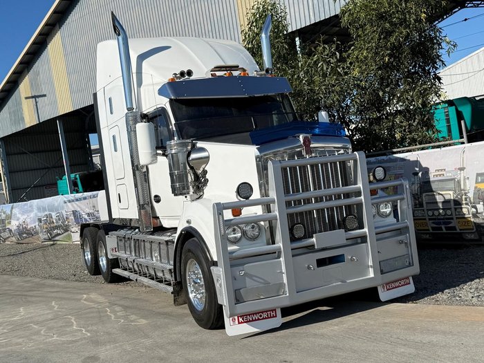 2023 Kenworth T610 SAR