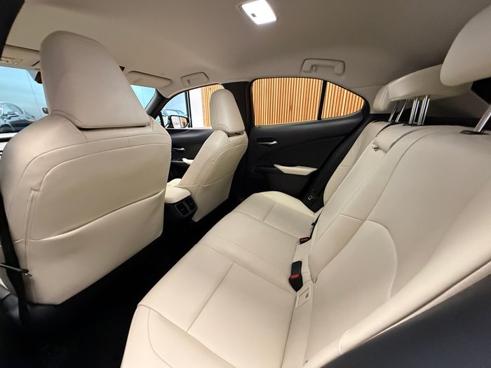 2019 Lexus UX200 Luxury 2.0L Petrol Auto CVT SUV