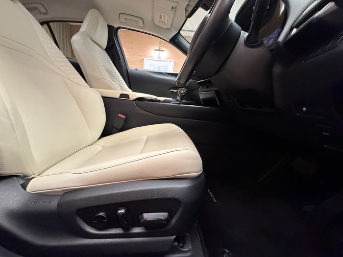 2019 Lexus UX200 Luxury 2.0L Petrol Auto CVT SUV