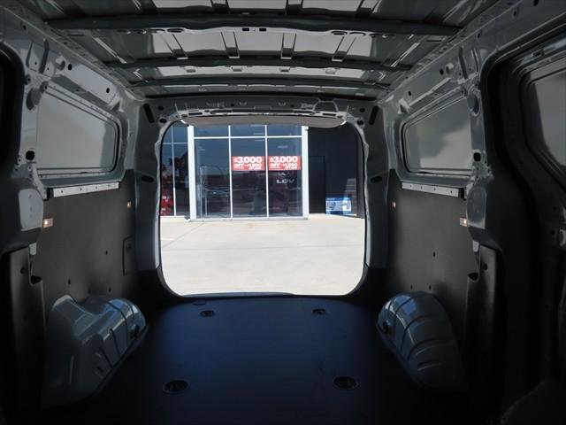 2023 LDV G10 +