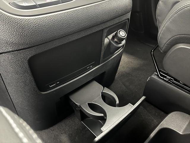 2023 LDV G10 +