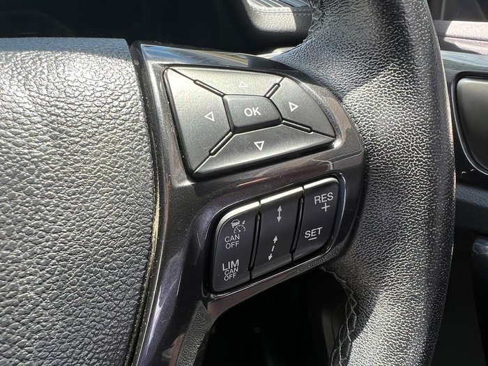 2020 Ford Everest Titanium