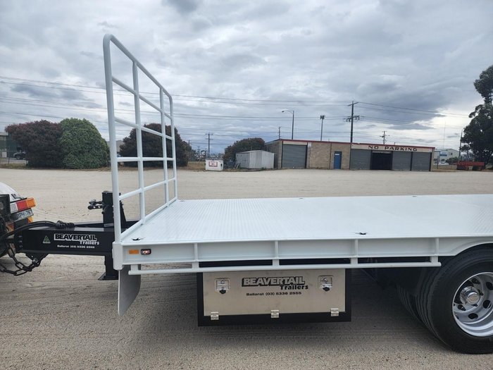 2025 Beavertail Tandem Axle Pig Trailer