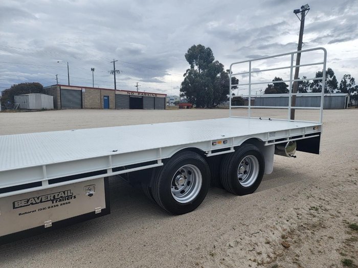 2025 Beavertail Tandem Axle Pig Trailer