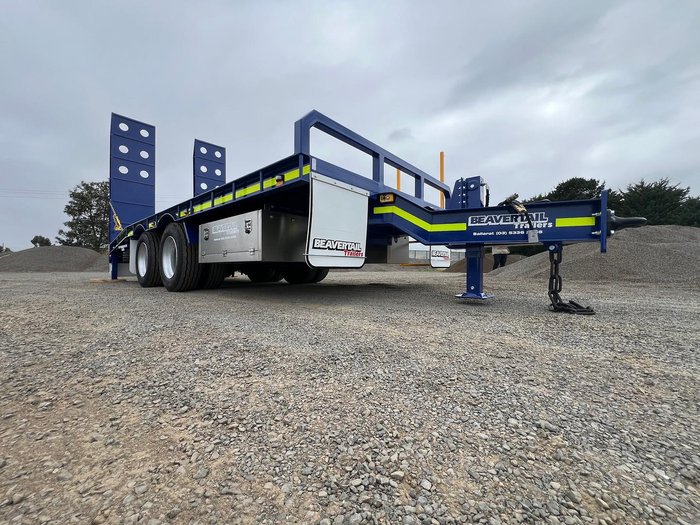2025 Beavertail Tandem Axle Pig Trailer