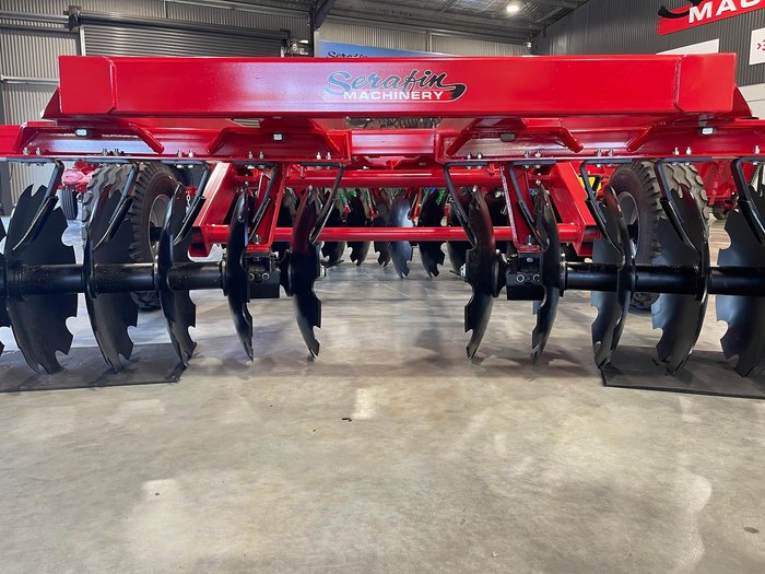 0 SERAFIN ECO TANDEM 28 PLATE DISC PLOUGH NEW RED