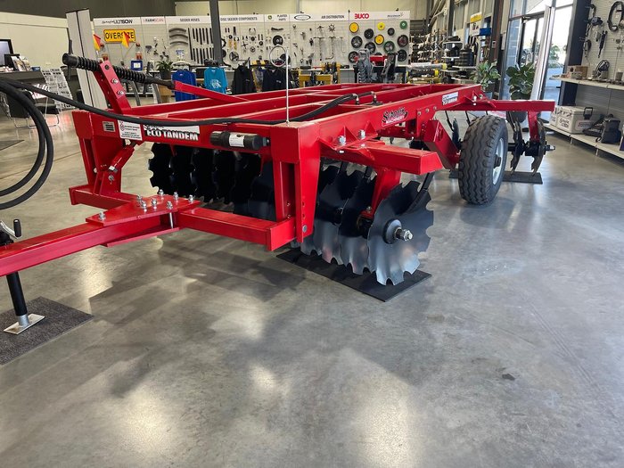 0 SERAFIN ECO TANDEM 28 PLATE DISC PLOUGH NEW RED