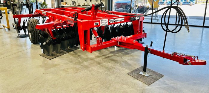 0 SERAFIN ECO TANDEM 28 PLATE DISC PLOUGH NEW RED