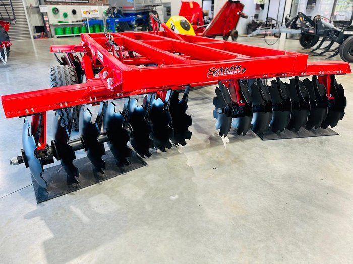 0 SERAFIN ECO TANDEM 28 PLATE DISC PLOUGH NEW RED
