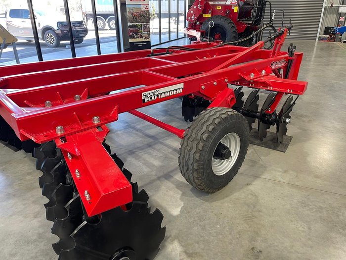 0 SERAFIN ECO TANDEM 28 PLATE DISC PLOUGH NEW RED