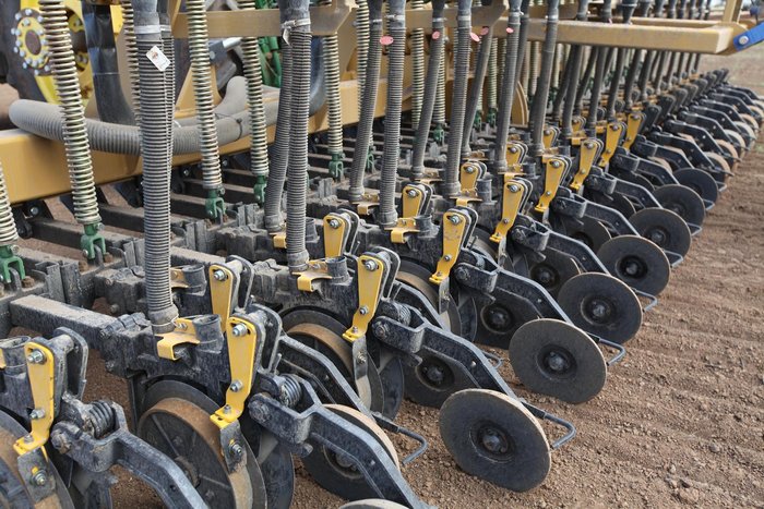 0 SERAFIN TLS DOUBLE DISC SEEDER BAR NEW YELLOW