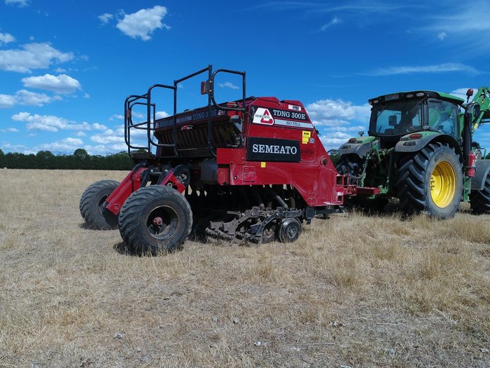 0 Semeato Tdng 300E Double Disc Seeder New - In Stock Now RED