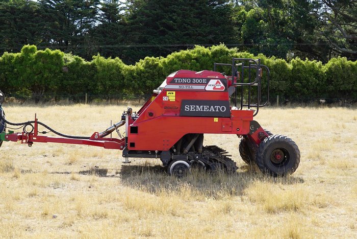 0 Semeato Tdng 300E Double Disc Seeder New - In Stock Now RED