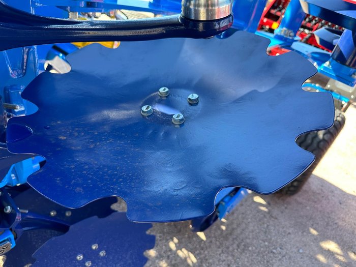 2024 Farmet Softer 8Ps Trailing Linkage Speed Disc +V Roller Ex Demo BLUE