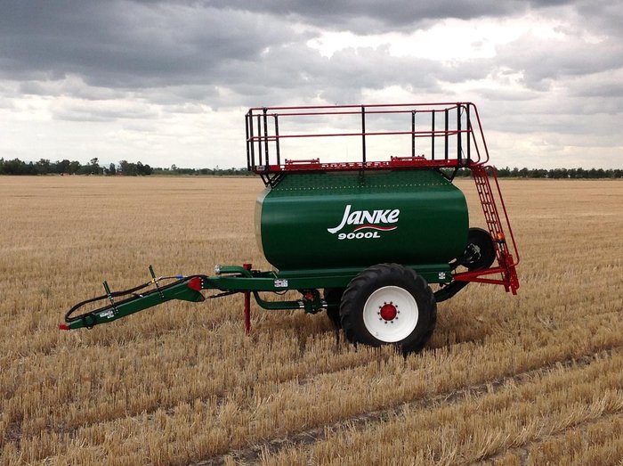 0 JANKE 9000L AIR MASTER TRAILING AIR CART