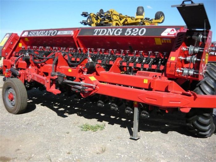 0 SEMEATO TDNG 520 DOUBLE DISC SEEDER NEW IN STOCK NOW RED