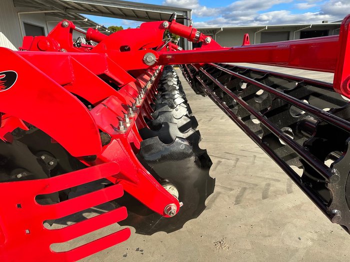 0 Tatu 70010 96 Plate 12M Heavy Duty Speed Disk New RED