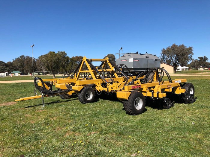 0 SERAFIN ULTISOW S9/S30 SINGLE DISC AIR SEEDER NEW YELLOW