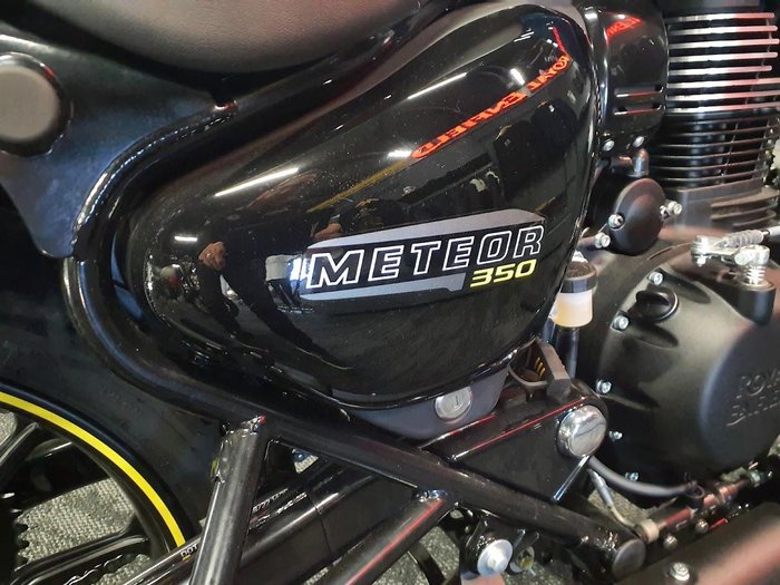 2023 Royal Enfield Meteor 350 Fireball Meteor Blue