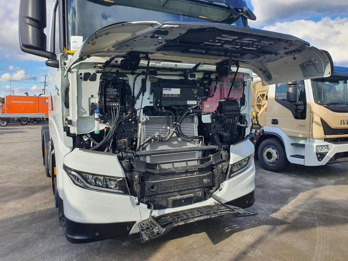 2023 Iveco S-Way AS700 WHITE