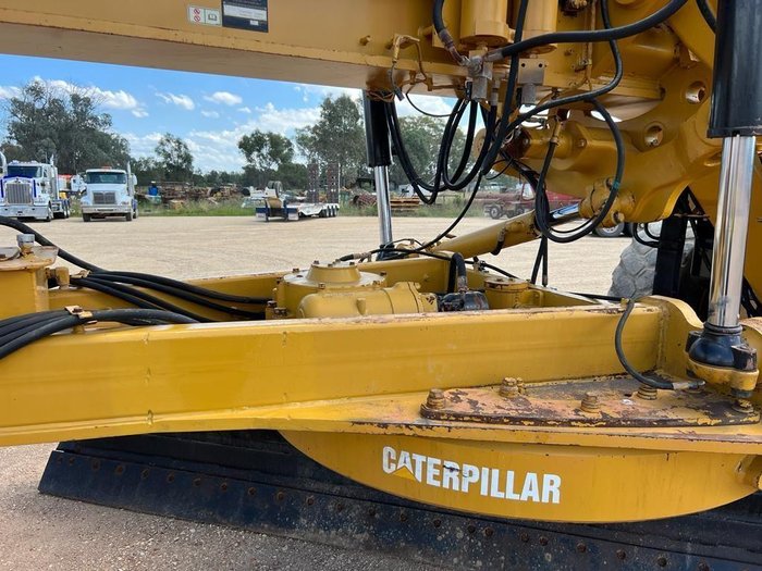2011 Caterpillar 16M 