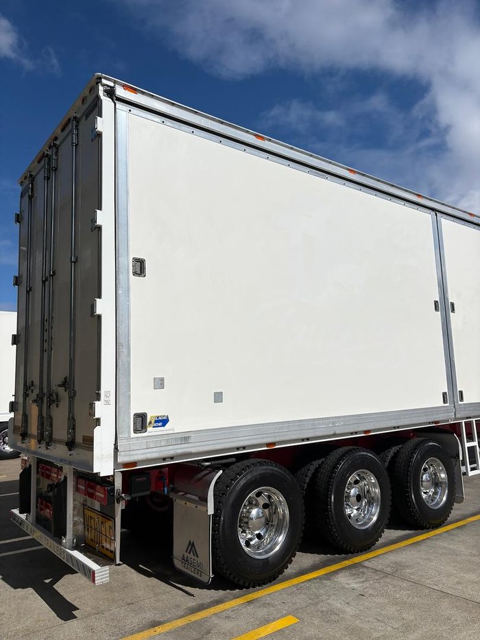 2016 Maxitrans St3 22 Pallet Slide A Side (3 Door)