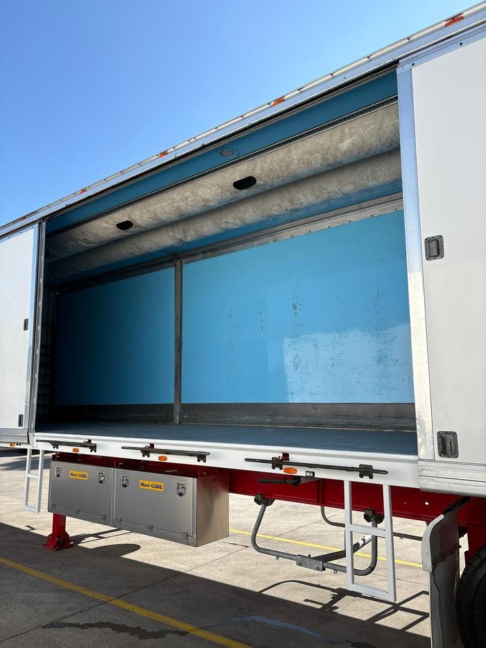 2016 Maxitrans St3 22 Pallet Slide A Side (3 Door)