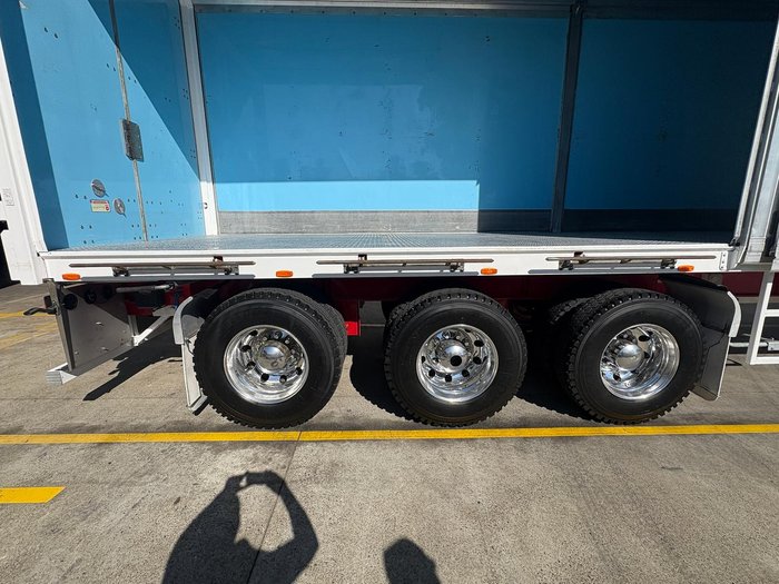 2016 Maxitrans St3 22 Pallet Slide A Side (3 Door)