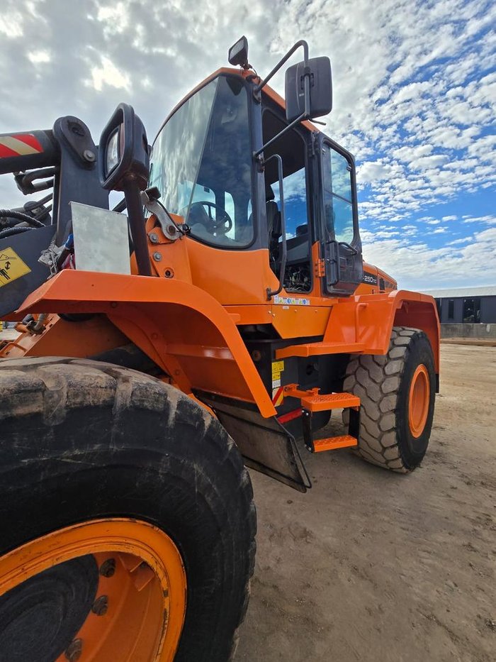 2021 Doosan Dl250tc Orange