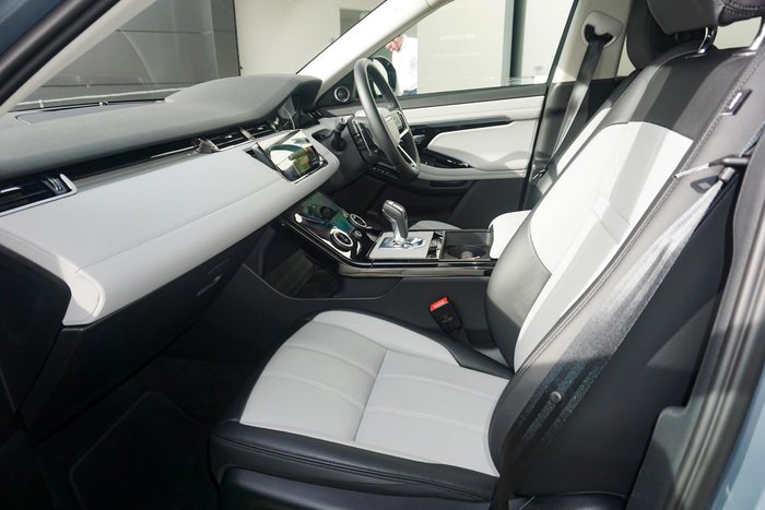 2023 Land Rover Range Rover Evoque P250 R-Dynamic SE