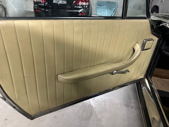 1968 Jensen FF I Green