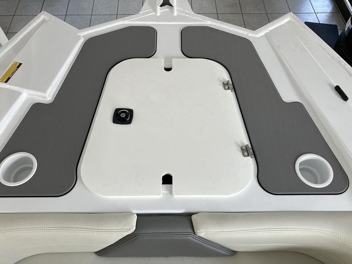 2024 QUINTREX 550 Freestyler