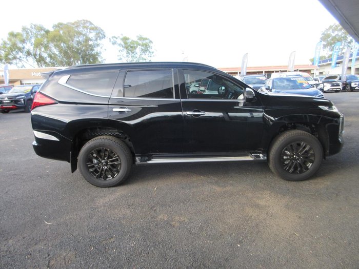 2023 Mitsubishi Pajero Sport GSR