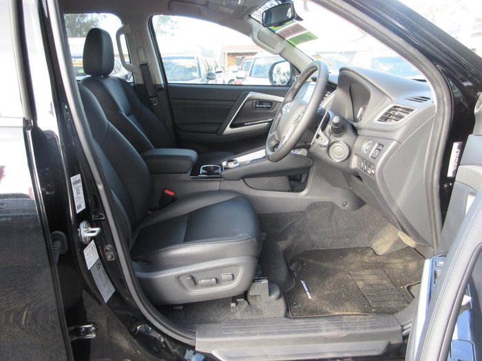 2023 Mitsubishi Pajero Sport GSR