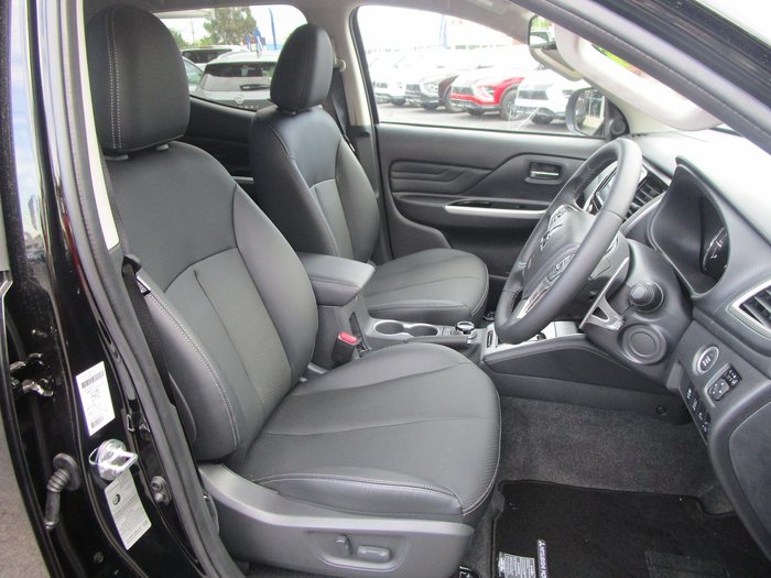 2023 Mitsubishi Triton Xtreme