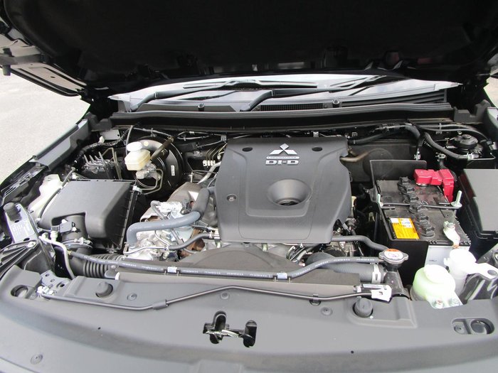 2023 Mitsubishi Triton Xtreme