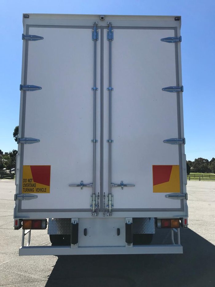 2024 Fuso Fighter 2427 Xxlwb Auto 14 Pallet Curtain Sider FIGHTER 2427 White