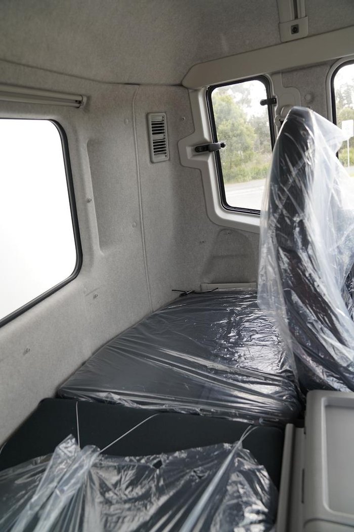 2024 Fuso Shogun Fu74 360Hp 14 Pallet Curtainsider Shogun FU74 White