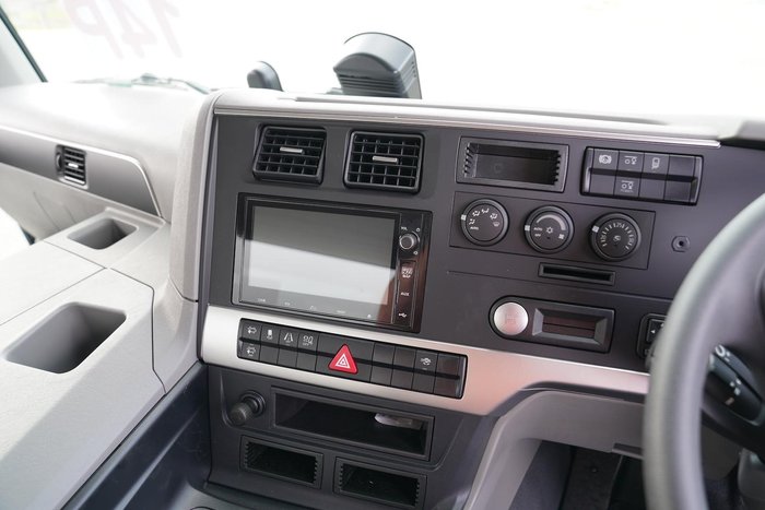 2024 Fuso Shogun Fu74 360Hp 14 Pallet Curtainsider Shogun FU74 White