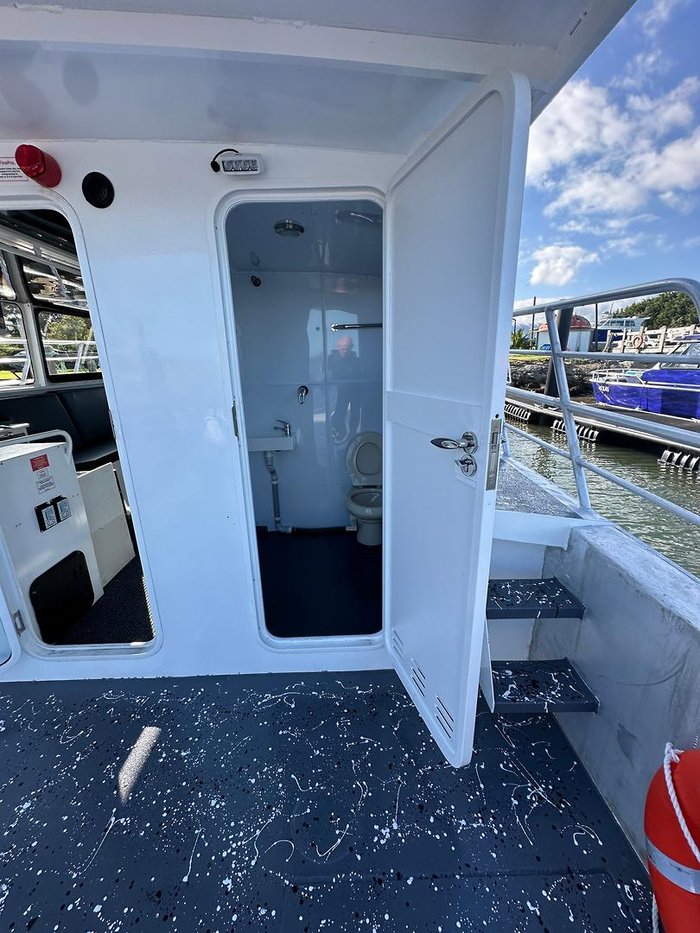 2019 COMMERCIAL Workboat