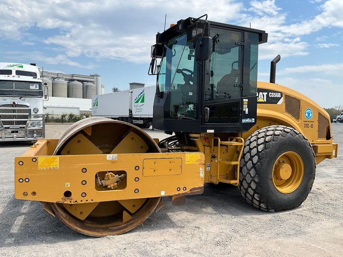 2017 Caterpillar Cs56b