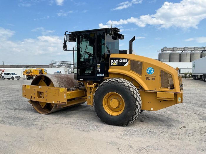 2017 Caterpillar Cs56b