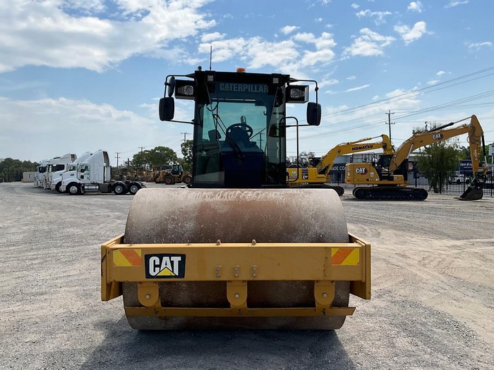 2017 Caterpillar Cs56b