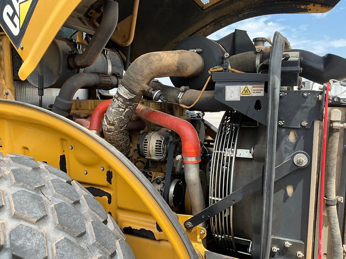 2017 Caterpillar Cs56b