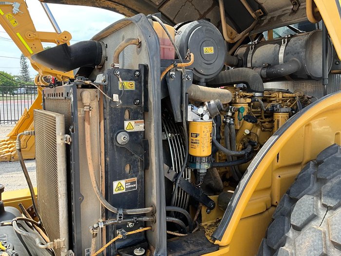 2017 Caterpillar Cs56b