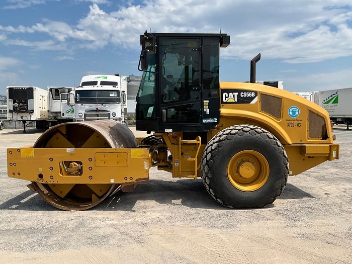2017 Caterpillar Cs56b