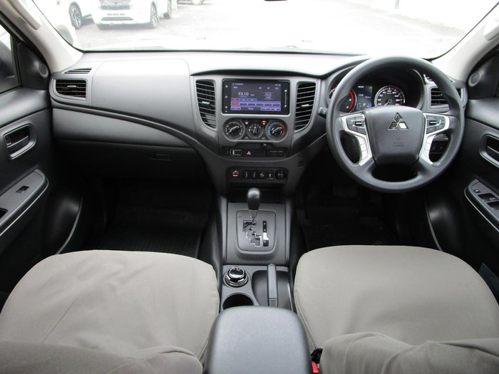 2023 Mitsubishi Triton GLX