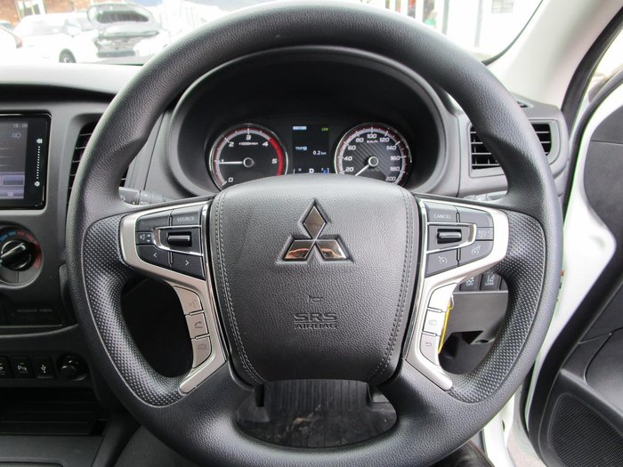 2023 Mitsubishi Triton GLX