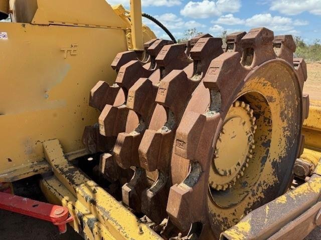 1990 Caterpillar 825C 